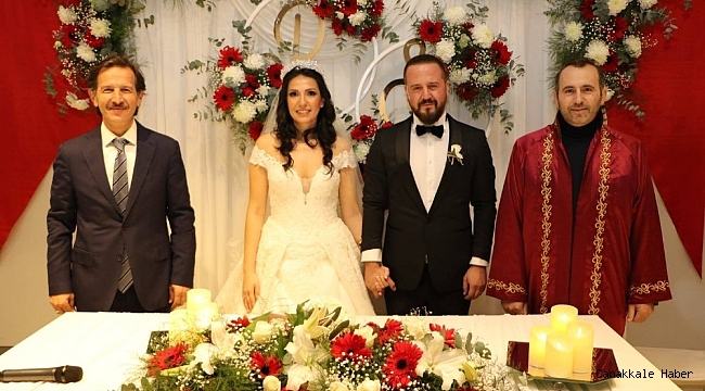 Yalova Belediye Başkan Vekili Tutuk, 2021 yılının ilk nikahını kıydı