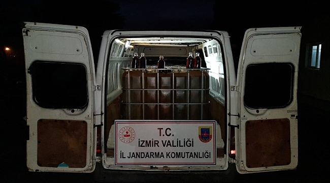 Yol kontrolü sırasında durdurulan araçtan 3 bin litre kaçak akaryakıt ele geçirildi