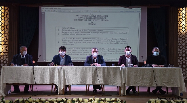 Yunusemre'de pandemide sıkıntı yaşayan esnafa destek