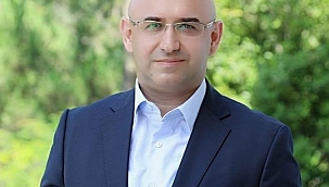 “Pandemi sosyal medyaya mahkum etti”