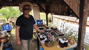 Çam kozalaklarıyla KOAH hastası eşini tedavi etti