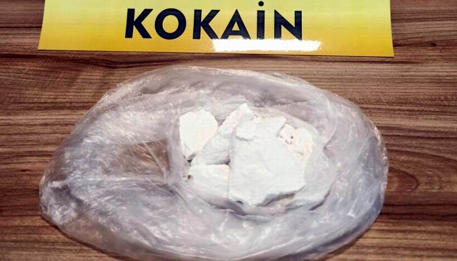 Piyasa değeri 200 bin liralık kokain ele geçirildi