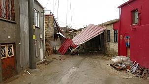 Ayvacık’ta şiddetli fırtına etkili oldu