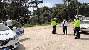 Vali Aktaş, polis kontrol noktasını denetledi