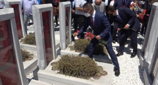 15 Temmuz şehitleri için Şehitler Abidesi’nde tören düzenlendi