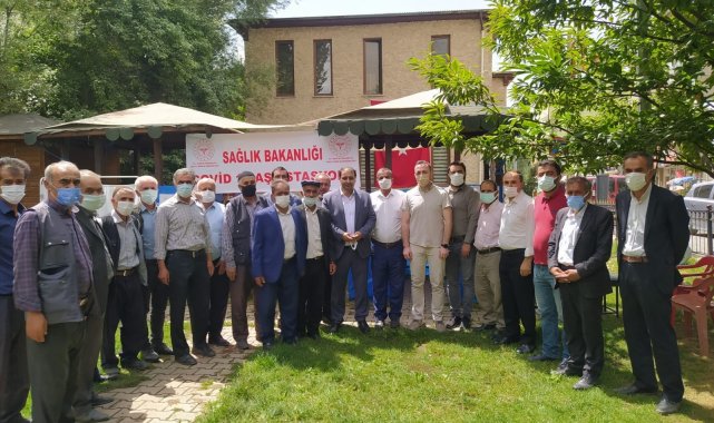 AK Parti Bahçesaray İlçe Başkanlığından aşı seferberliğine destek