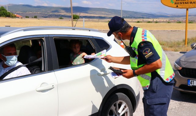 Aksaray Jandarma hem denetledi, hem de bilgilendirdi