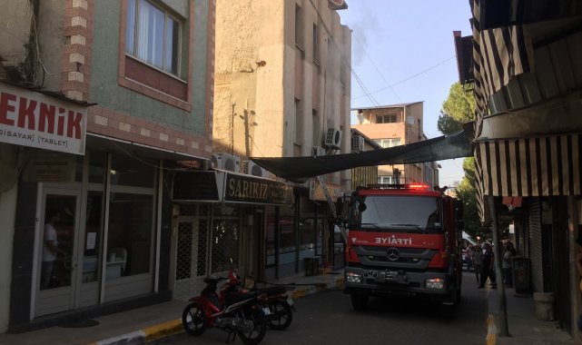 Alaşehir'de ev yangını korkuttu