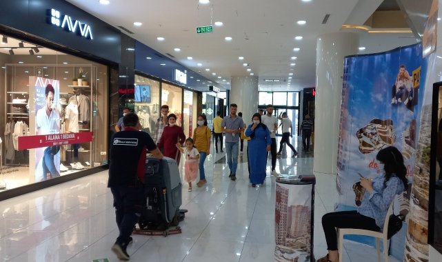 Alışveriş merkezlerinde bayram yoğunluğu