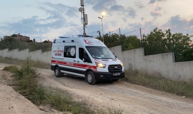 Alkollü gençlerin taşkınlığı kavgaya döndü: 3 yaralı