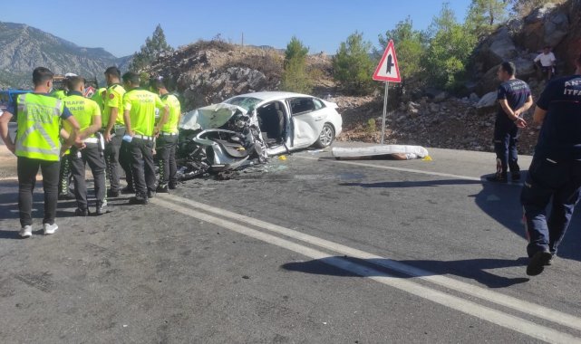 Antalya'da feci kaza: 2 ölü, 5 yaralı