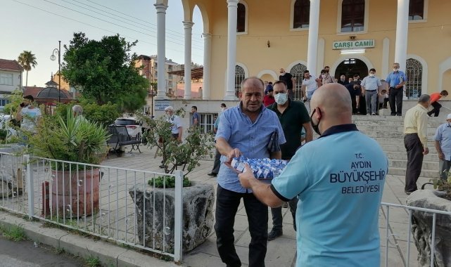 Aydın Büyükşehir Belediyesi'nden lokumlu bayramlaşma