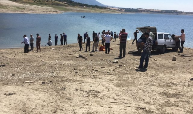 Baba ve oğlu baraj göletinde boğuldu