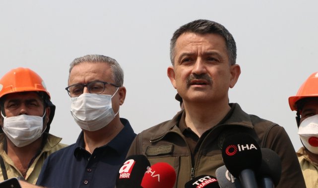 Bakan Pakdemirli: "Mersin ve Hatay'daki yangınlar kontrol altına alındı"
