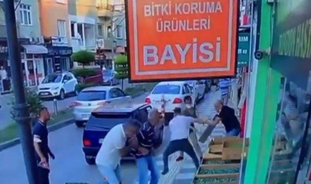 Bartın&#039;da bıçaklı kavga güvenlik kamerasında