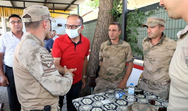 Başkan Akın&#039;dan kaybolan yaşlı kadını arayan ekiplere ziyaret