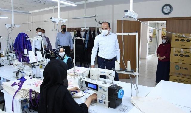 Başkan Altay KOMEK'te üretim yapan kursiyerlerle buluştu