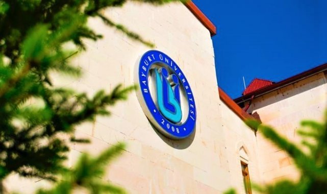 Bayburt Üniversitesi öğrencileri makale yarışmasında önemli başarı elde etti