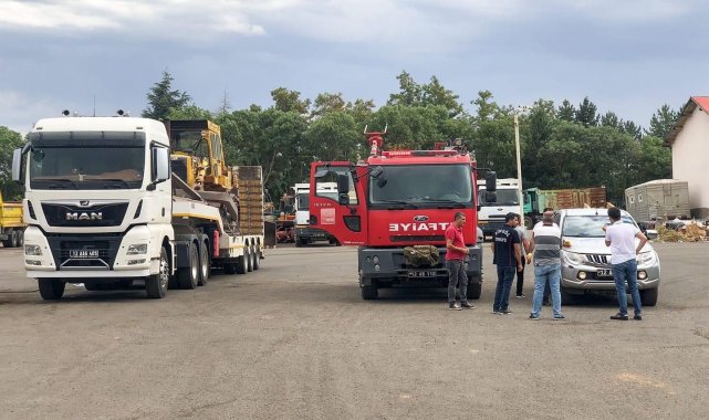 Bingöl'den Antalya'daki yangınlara iş makinesi desteği
