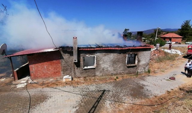 Bozdoğan'da ev yangınına Muğla itfaiyesi müdahale etti