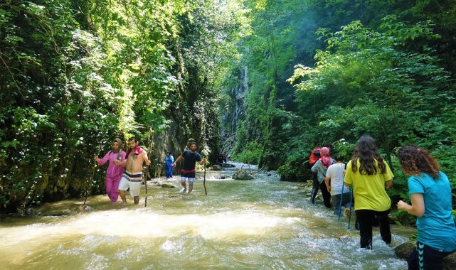Bu adrenalin için akın akın geliyorlar