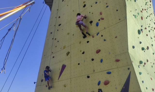 Bursa'da adrenalin tutkunlarının adresi: Mihraplı Parkı Tırmanış Duvarı