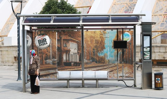 Büyükşehir, şehirdeki otobüs duraklarına doğal güzellikleri işledi