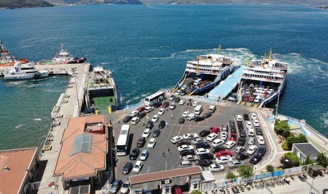 Çanakkale&#039;de tatilcilerin dönüş çilesi başladı