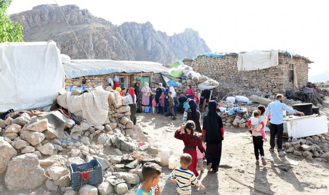 Çatak'ta aşılama çalışmaları devam ediyor