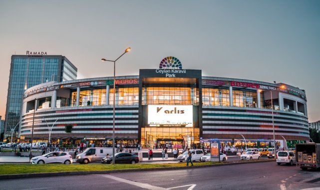 Ceylan Karavil Park AVM&#039;de bayram alışverişi başladı