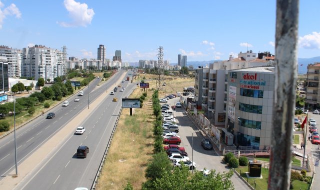 Çiğli'de sökülecek ağaçlar tramvay gelince dikilecek