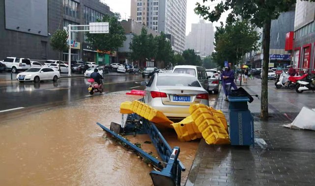 Çin'de sel felaketi: 12 ölü