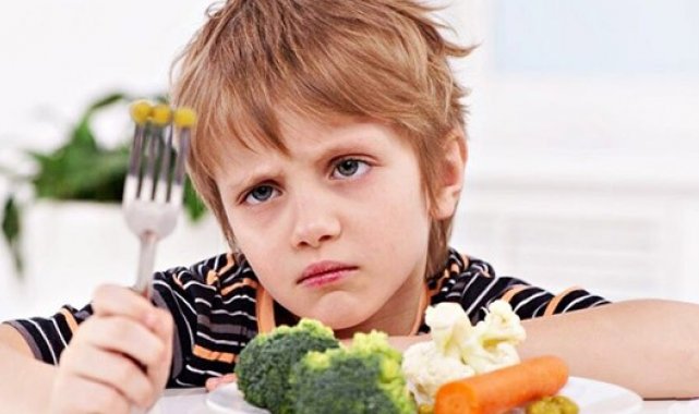 Çocuğunuz yemek yemiyorsa alternatif sunmayın