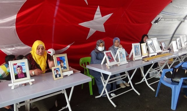 Çocukların teslim olması, evlat nöbetindeki ailelerin umutlarını çoğalttı