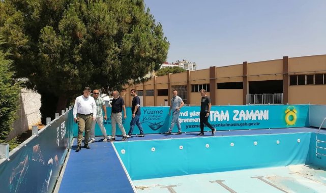 Efeler&#039;e portatif yüzme havuzu kuruldu