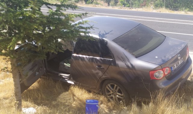 Elazığ'da iki otomobil çarpıştı: 6 yaralı