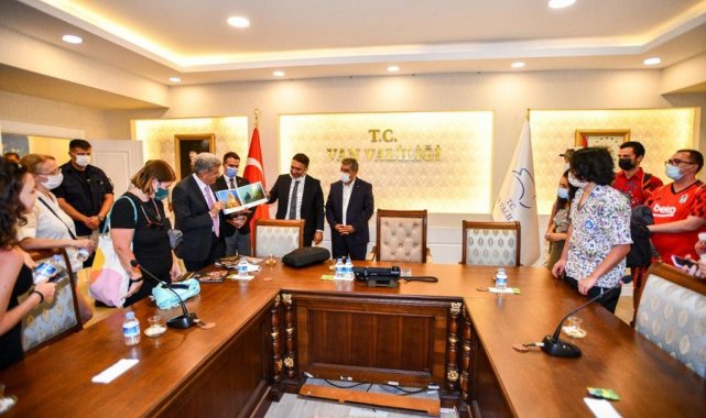 Erasmus öğrencilerinden Vali Bilmez'e ziyaret