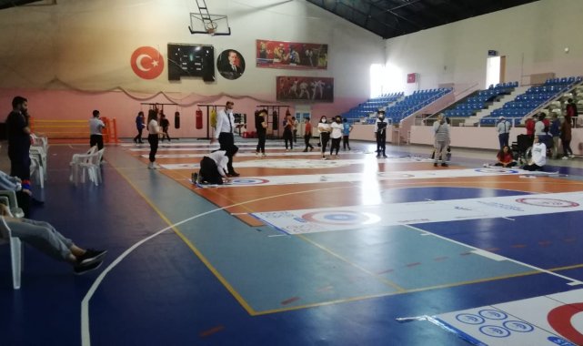 Erzurum'da Floor Curling müsabakaları başladı