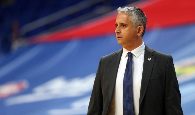 Fenerbahçe&#039;de Kokoskov ile yollar ayrıldı