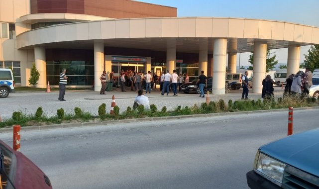 Gediz&#039;de silahlı kavga: 1 ölü