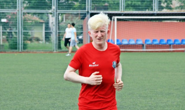 Görmeyen gözlerle başarıdan başarıya koşuyorlar