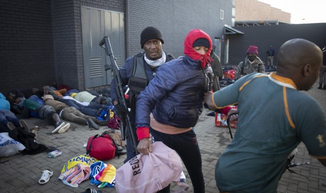 Güney Afrika'daki protestolarda can kaybı 45'e yükseldi