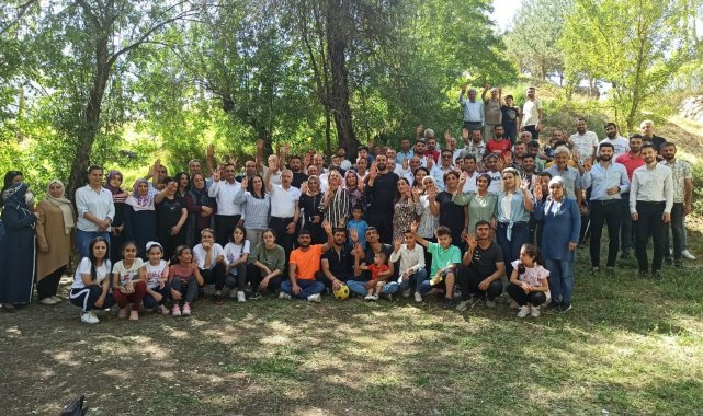 Hakkari AK Parti'de bayramlaşma programı