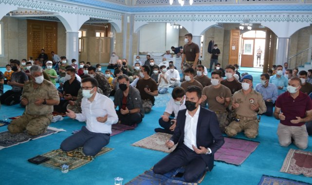 Hakkari'de 15 Temmuz Demokrasi ve Millî Birlik Günü