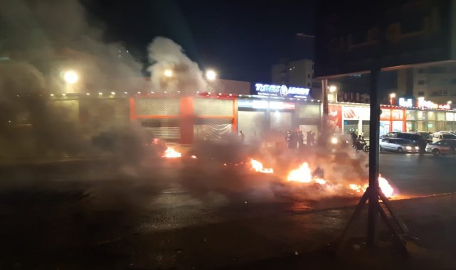 Hükümetsiz kalan Lübnan&#039;da halk yine sokaklarda: 7 yaralı