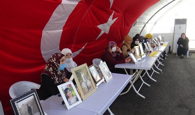İki teröristin örgütten kaçarak teslim olması evlat nöbetindeki aileleri umutlandırdı