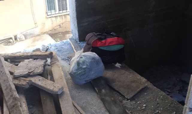 İnşaata bırakılan valiz ve poşet korkuttu