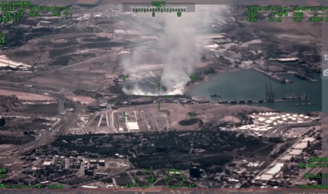 İzmir&#039;de makilik alanda yangın: Havadan ve karadan müdahale var