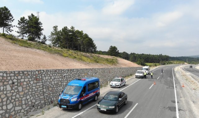 Jandarmadan drone ile trafik denetimi