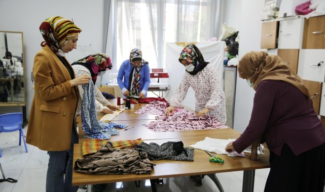 Kadınlar Haliliye Belediyesi ile meslek sahibi oluyor